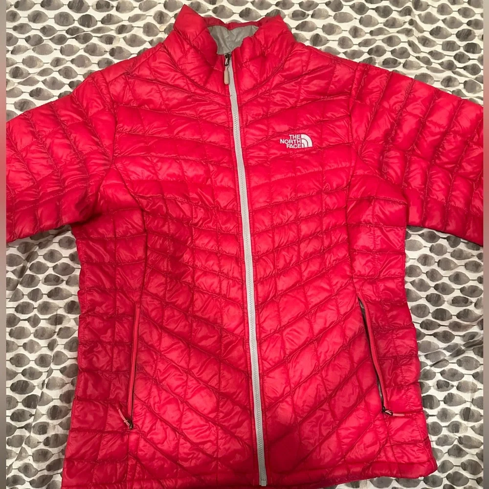 The North Face coral jacket - Picture 2 of 5